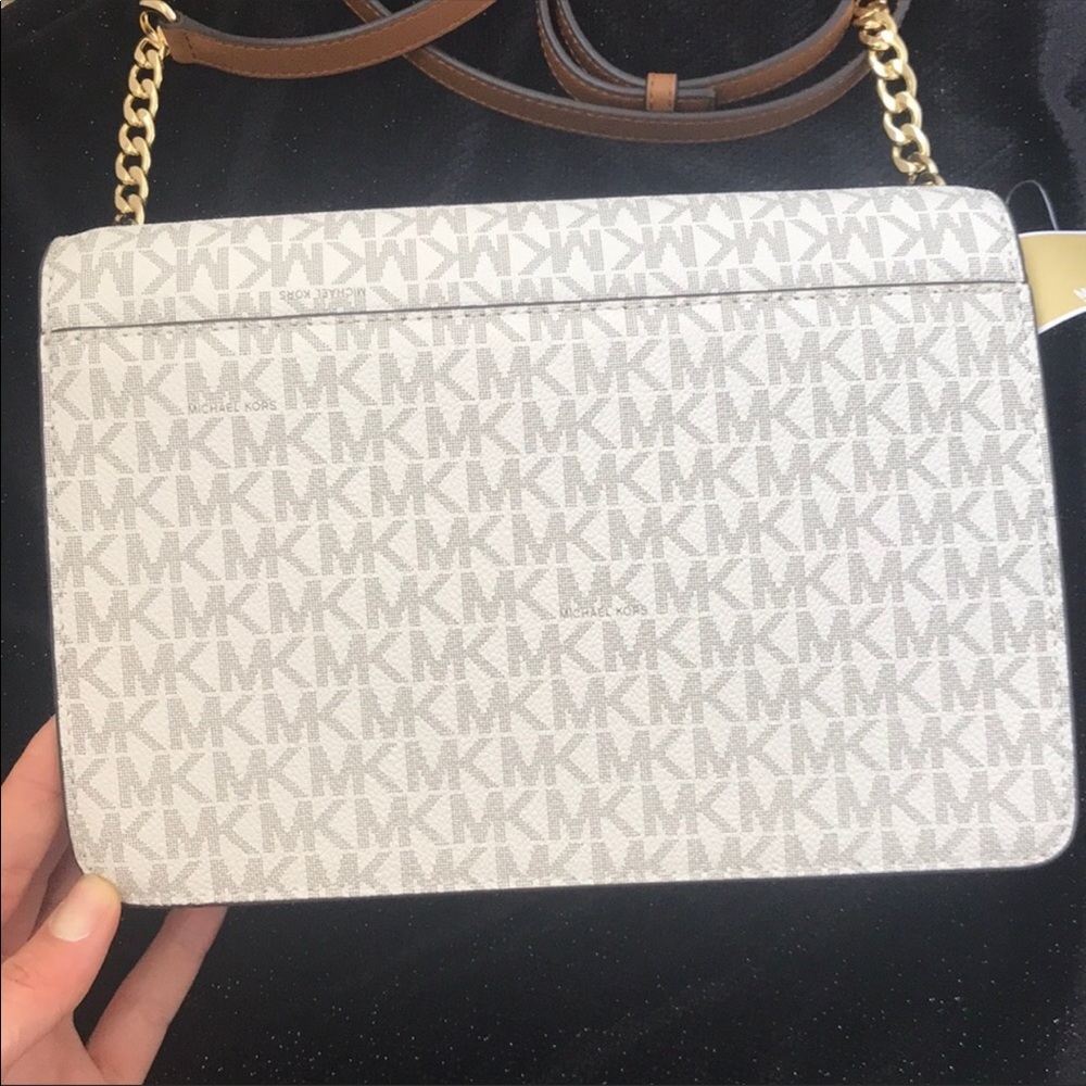 Michael Kors Crossbody - Picture 4 of 4